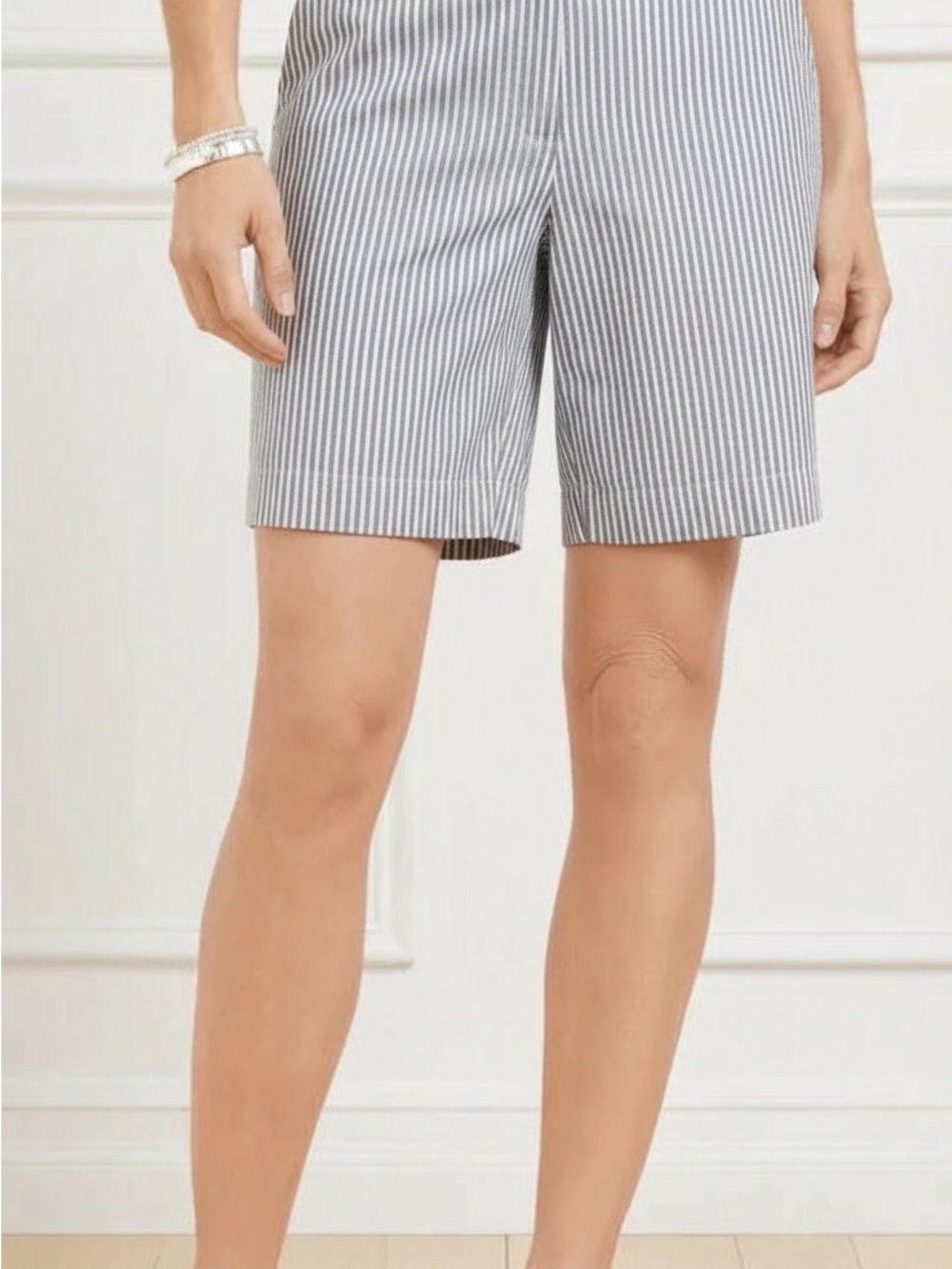 Talbots Gray and White Seersucker 7” Weekend Shorts